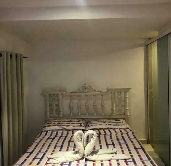 Suite, The Place Hostel