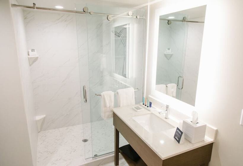 סוויטה דלוקס, Legends