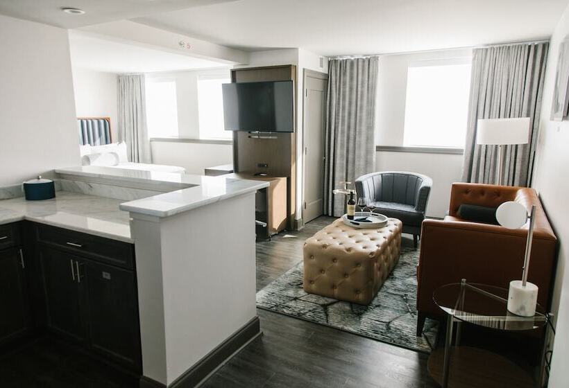 סוויטה דלוקס, Legends