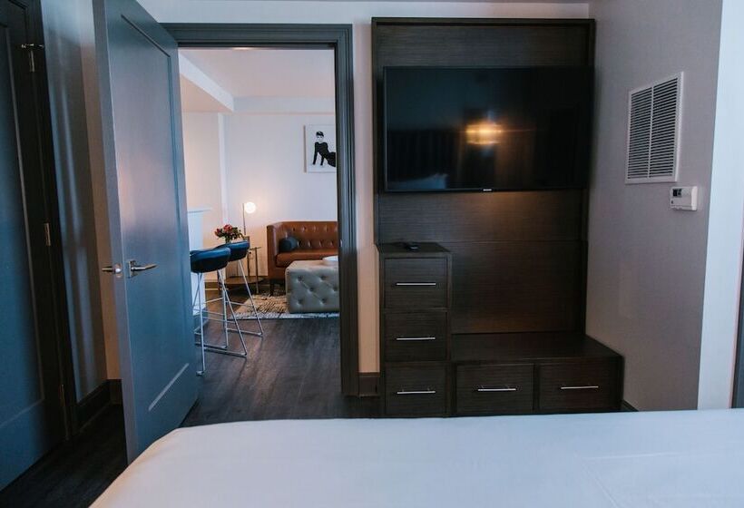 סוויטה דלוקס, Legends