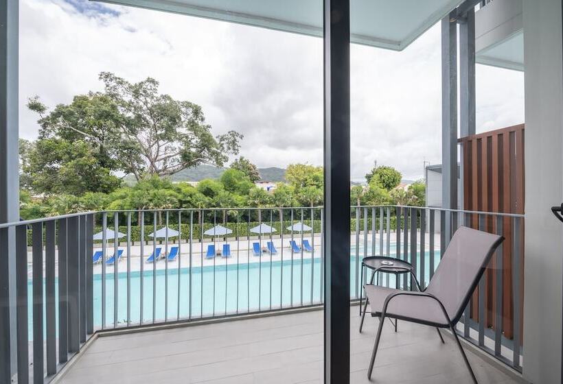 اتاق لوکس با چشمانداز استخر, Seabed Grand Hotel Phuket Sha Extra Plus