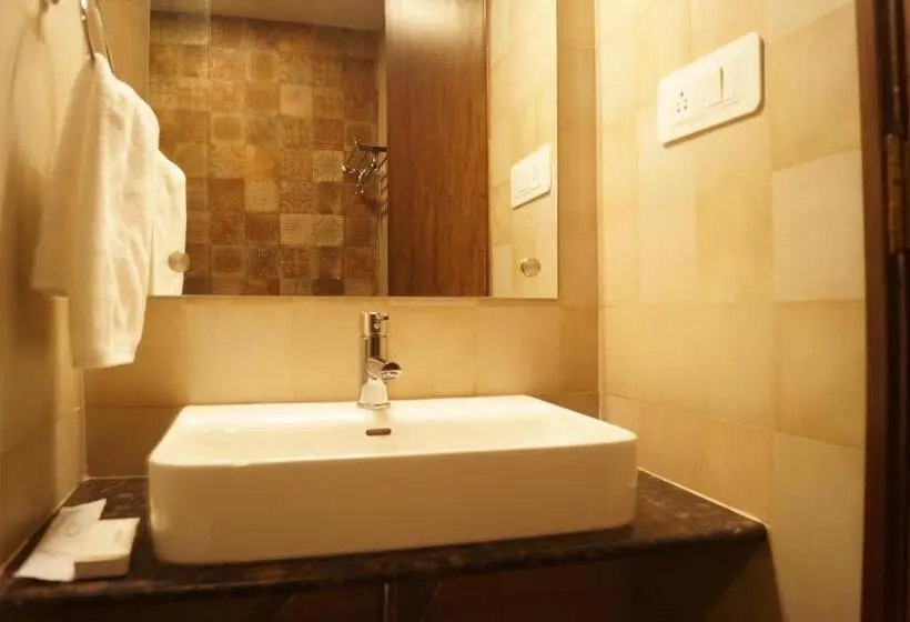 Quarto deluxe, Sharayu One