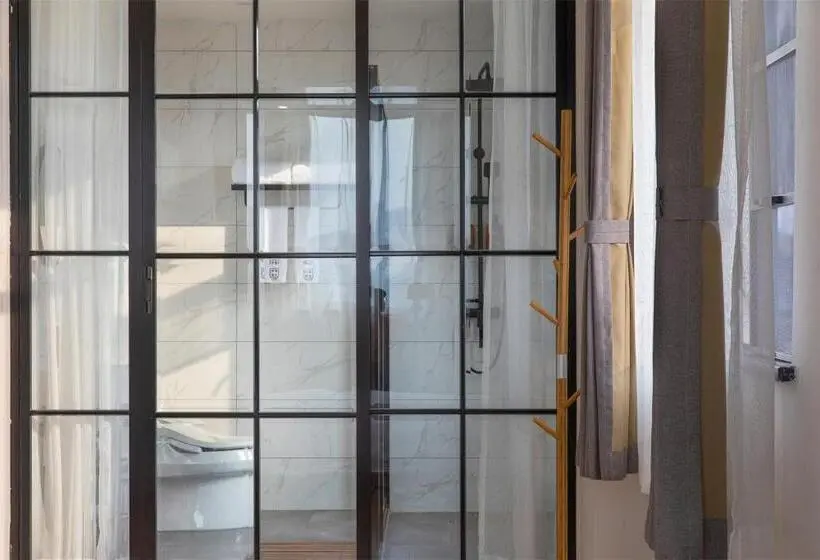 اتاق استاندارد, Wander Hostel