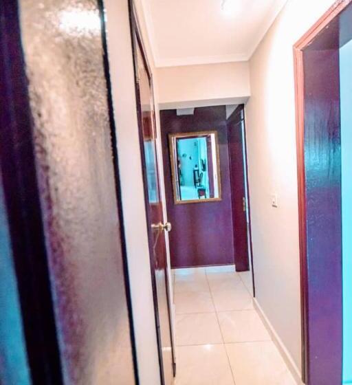 آپارتمان 2 خوابه, Stone House   Makepe, Douala