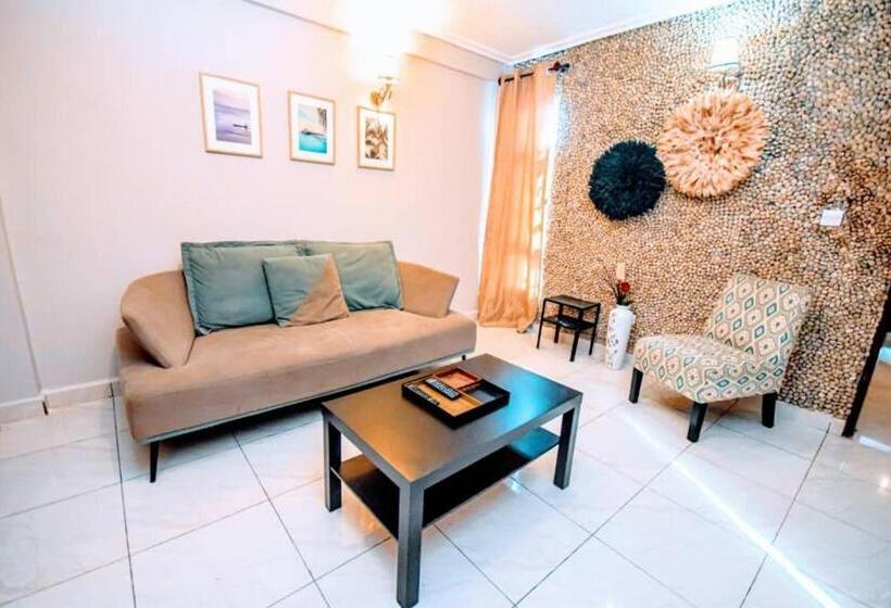 آپارتمان 1 خوابه, Stone House   Makepe, Douala