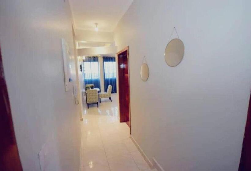 آپارتمان 1 خوابه همکف, Stone House   Makepe, Douala