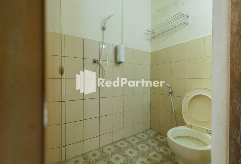 Номер Deluxe, Pondok Cahaya Panorama Mitra Reddoorz