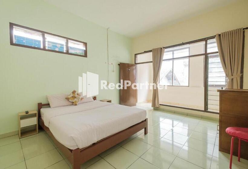 Номер Deluxe, Pondok Cahaya Panorama Mitra Reddoorz