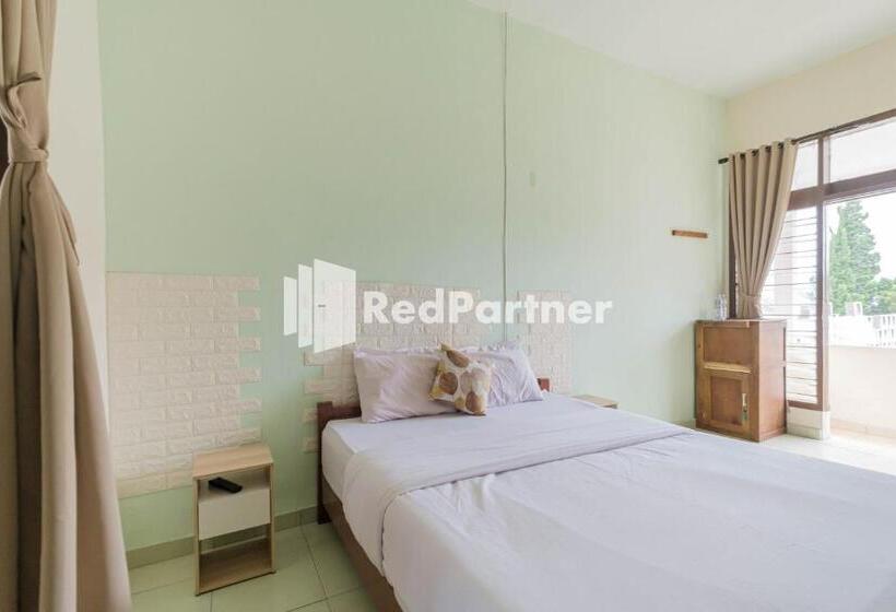 Номер Deluxe, Pondok Cahaya Panorama Mitra Reddoorz