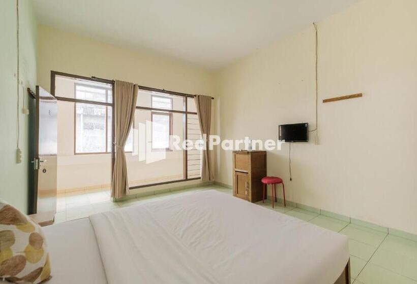 Номер Deluxe, Pondok Cahaya Panorama Mitra Reddoorz