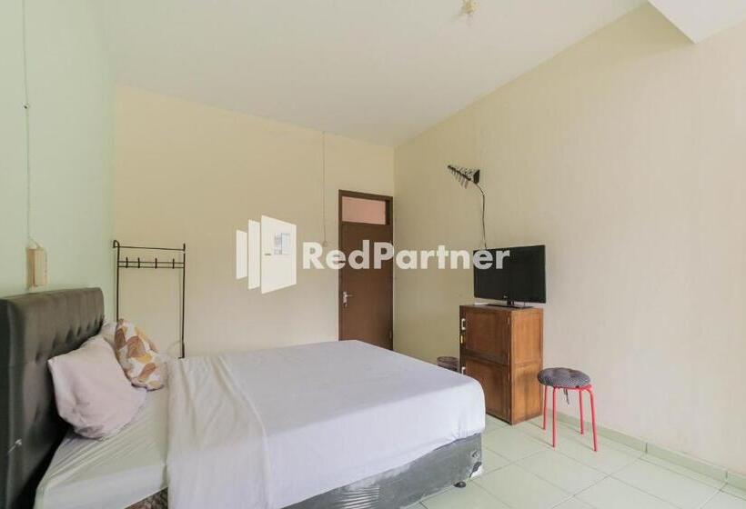 Номер Deluxe, Pondok Cahaya Panorama Mitra Reddoorz