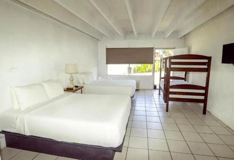 سوییت لوکس, Banana Peel Lodge