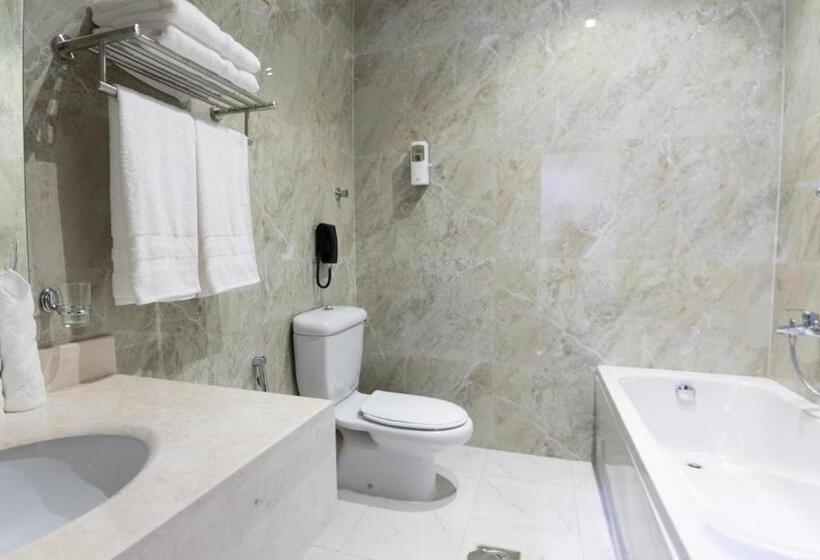 스위트 도시 전망, Golden Dream