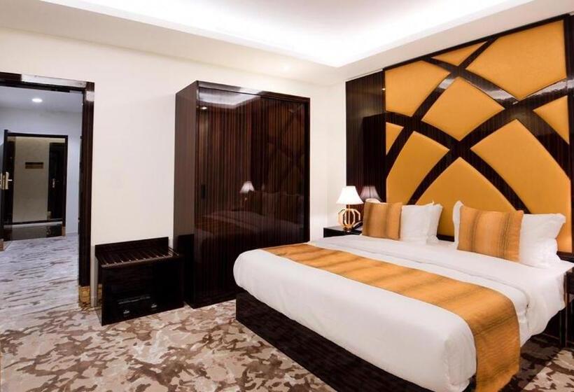 스탠다드 룸, Golden Dream