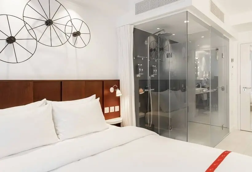 スタンダードルーム, Ruby Lucy Hotel London