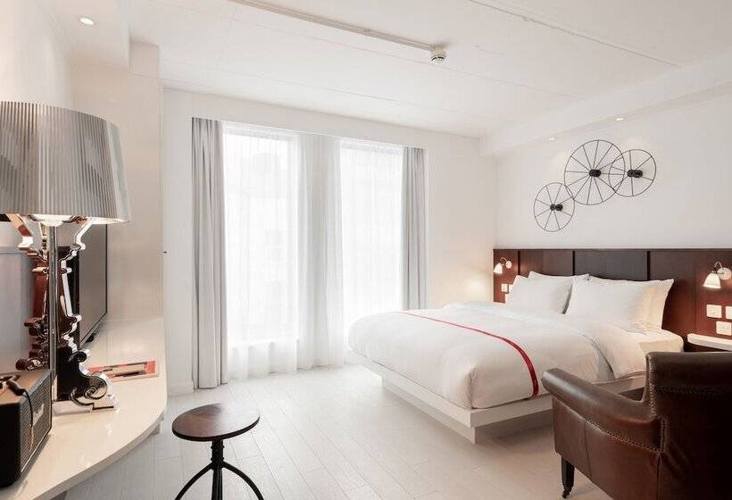 スタンダードルーム, Ruby Lucy Hotel London