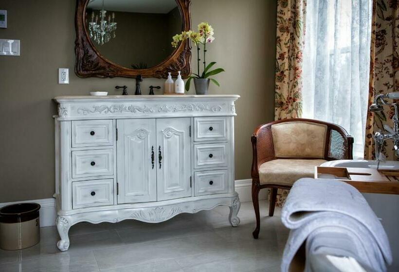 高级套房, Maplehurst Manor Bed And Breakfast