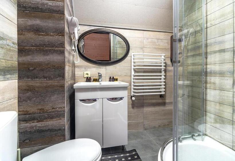 اتاق سوپریور چهار تخته, Familiia