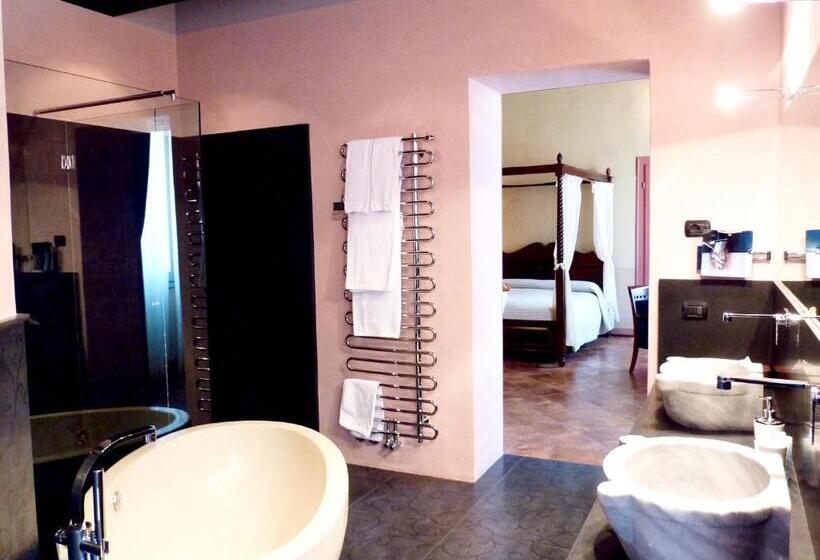 스탠다드 룸 킹사이즈 침대, Villa Liverzano