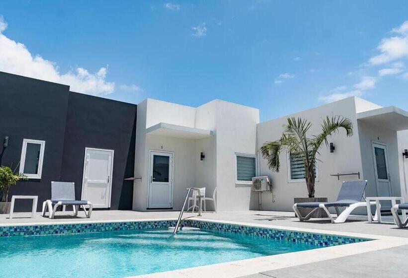 آپارتمان 1 خوابه, The Palm Leaf Apartments