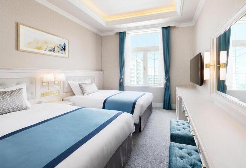 غرفة قياسية, Takarazuka