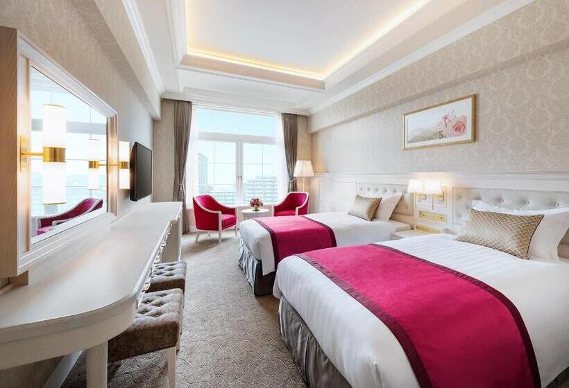 غرفة ديلوكس, Takarazuka