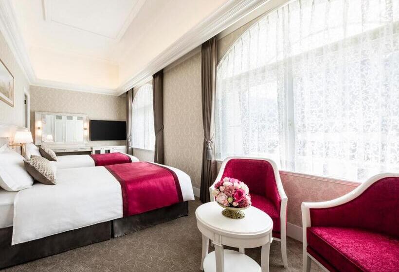 غرفة ديلوكس, Takarazuka