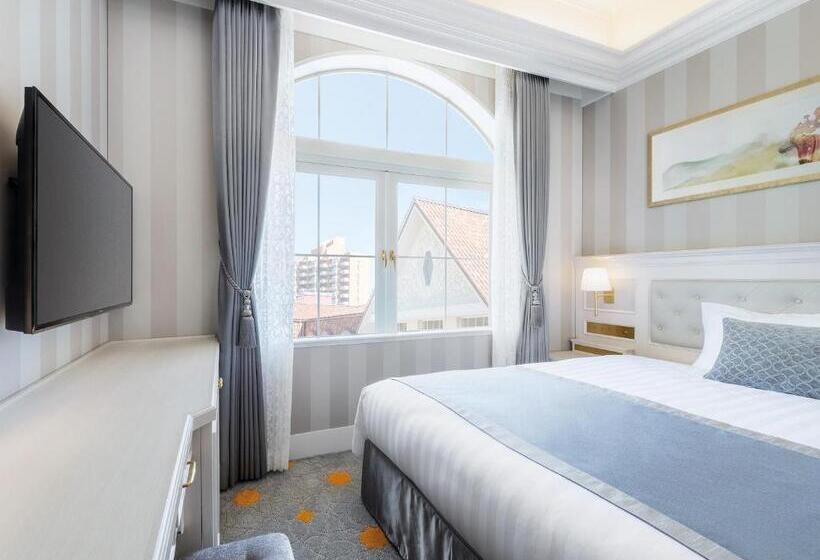 غرفة قياسية فردية, Takarazuka