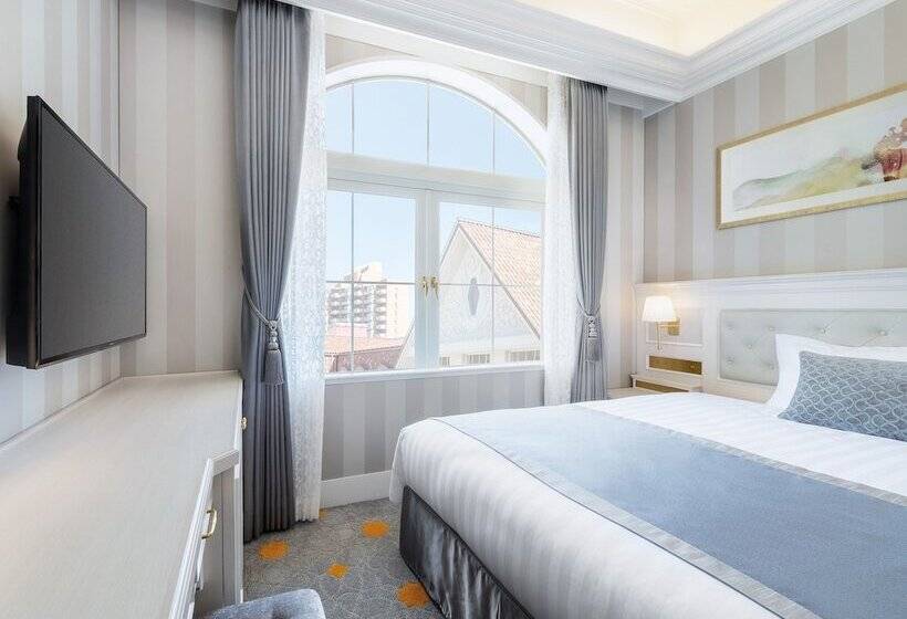 غرفة قياسية فردية, Takarazuka