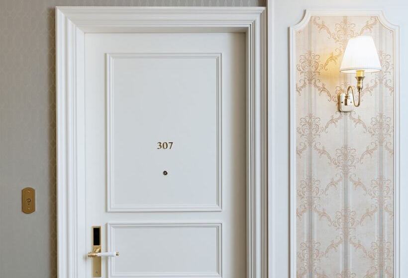 غرفة ديلوكس, Takarazuka