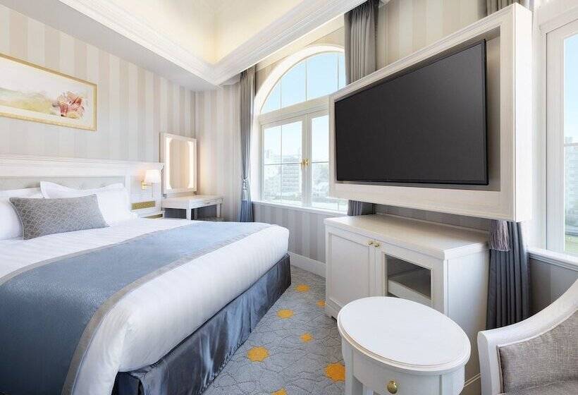 غرفة قياسية, Takarazuka