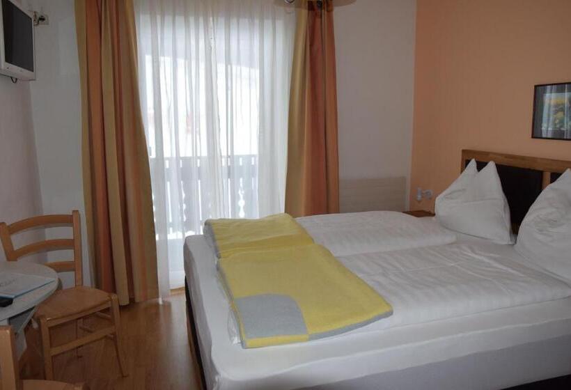 Standard Kolmen Hengen Huone, Alpengasthof Eichtbauer