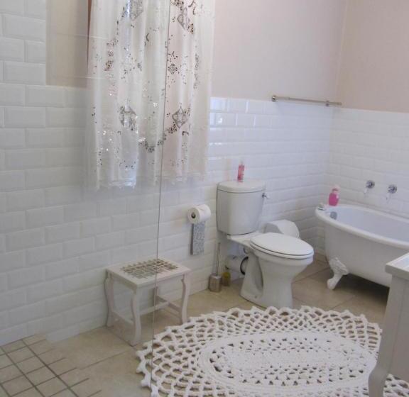 חדר סטנדרט, Aan Den Weg