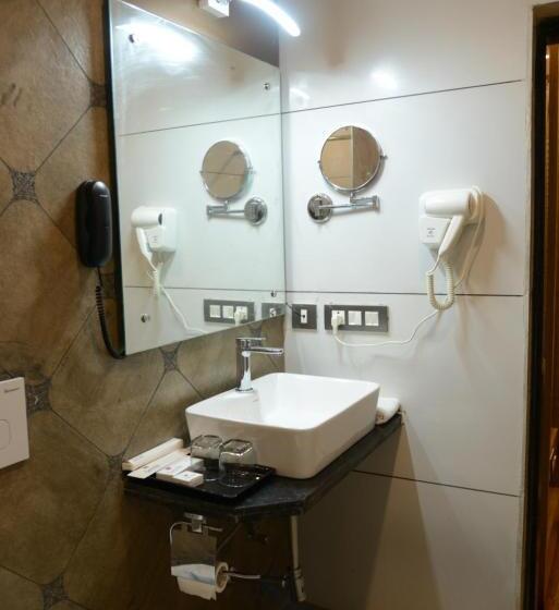 اتاق لوکس, Lords Inn Jamnagar -Motikhavdi