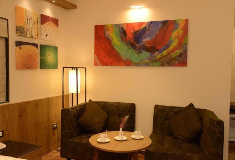 סוויטה, Lords Inn Jamnagar -Motikhavdi