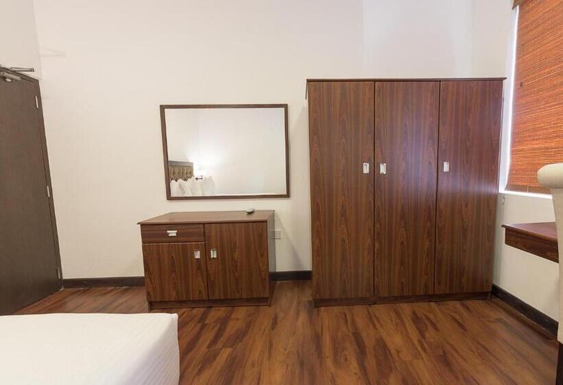 Quarto Deluxe, Pearl Royal Hotel, Colombo
