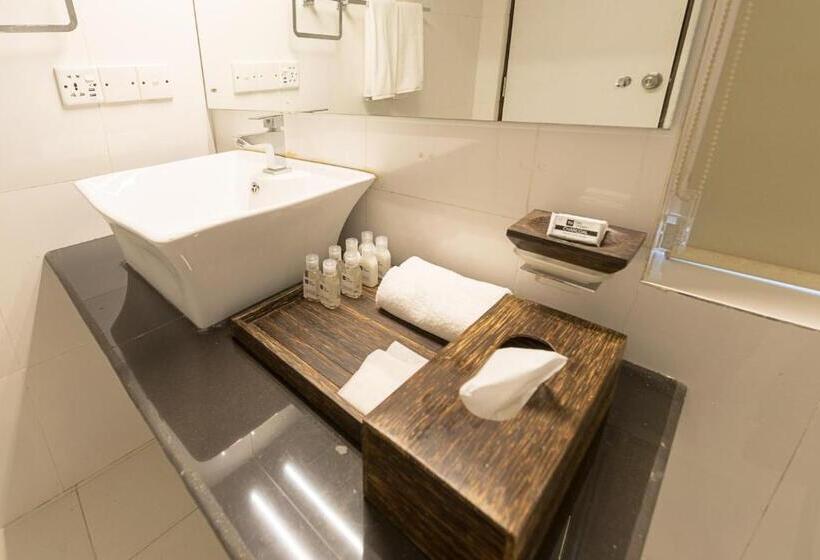 Quarto Estandar, Pearl Royal Hotel, Colombo