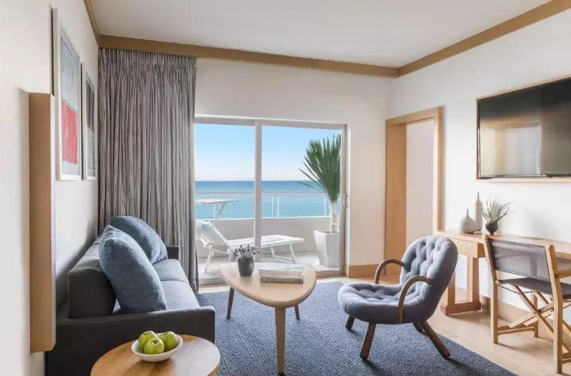 سوییت جونیور با چشم‌انداز دریا, Malibu Beach Inn