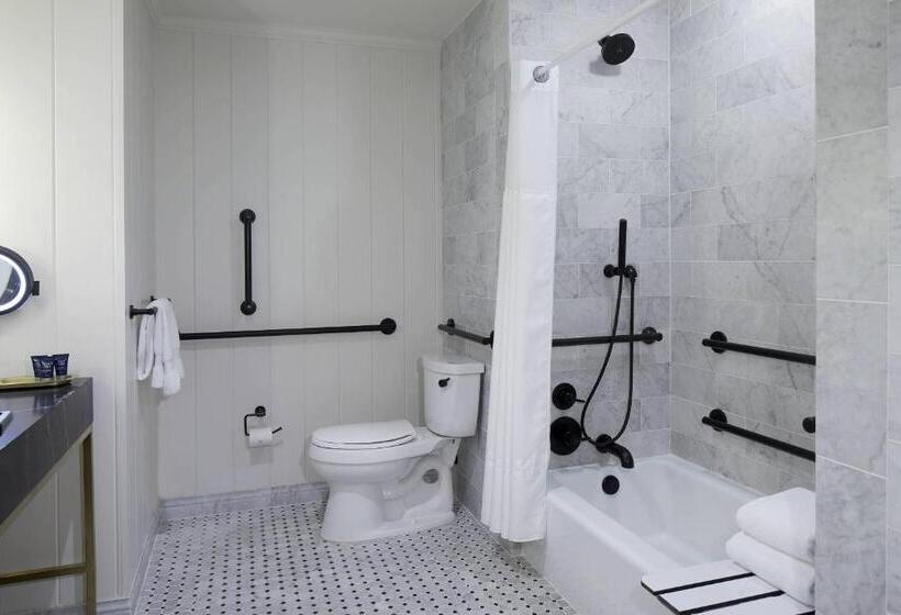 غرفة قياسية سرير ملكى, Grand Hotel Golf Resort & Spa, Autograph Collection