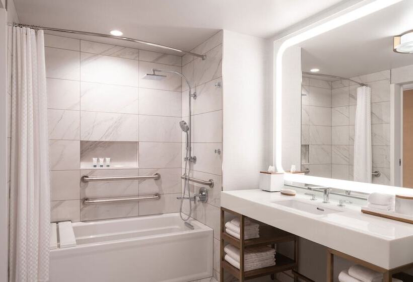 ２ダブルベッドのスタンダードルーム, The Westin Anaheim Resort