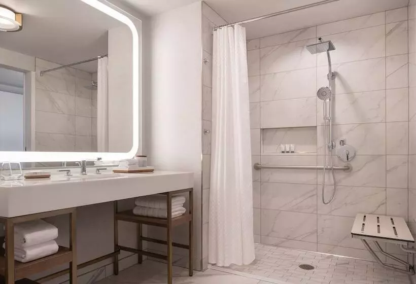 اتاق استاندارد با تخت دوبل, The Westin Anaheim Resort