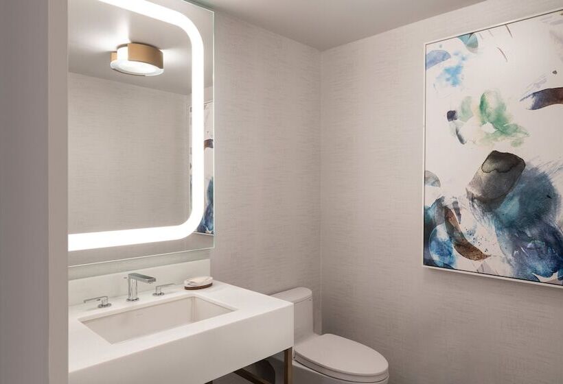 スイート, The Westin Anaheim Resort