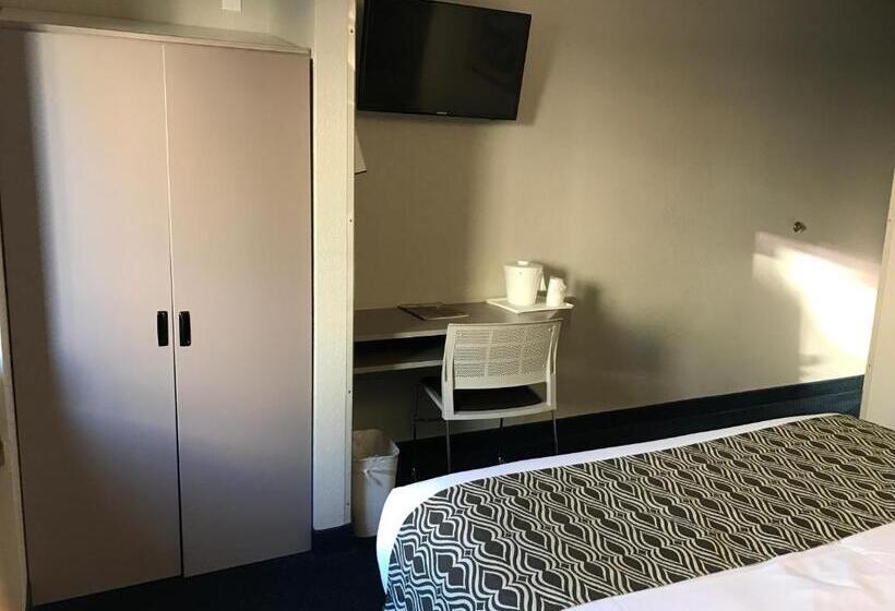 标准间, Microtel Inn By Wyndham Louisville East