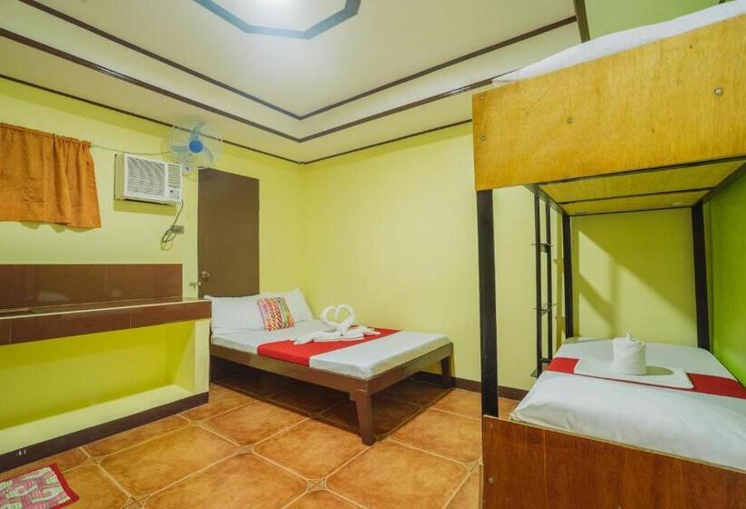 Chambre Quadruple Standard, Jorge Transient House