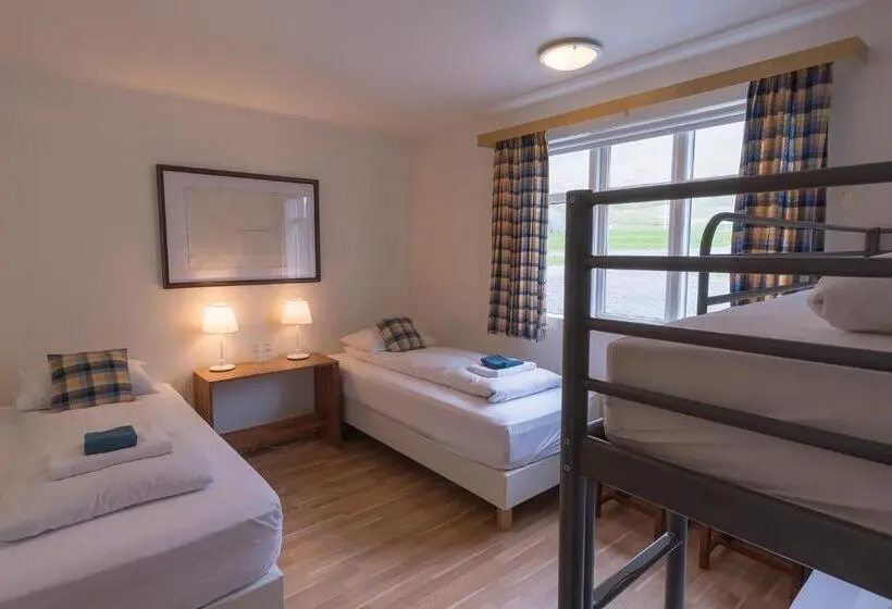 اتاق استاندارد چهارنفره با سرویس بهداشتی مشترک, Skyrhusid Hi Hostel