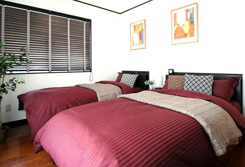 침실 1개 주택, Pontoon