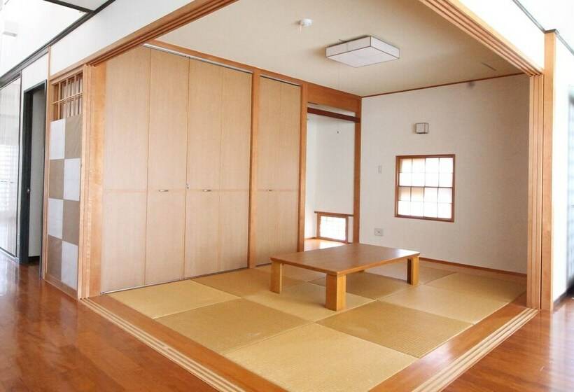 침실 1개 주택, Pontoon