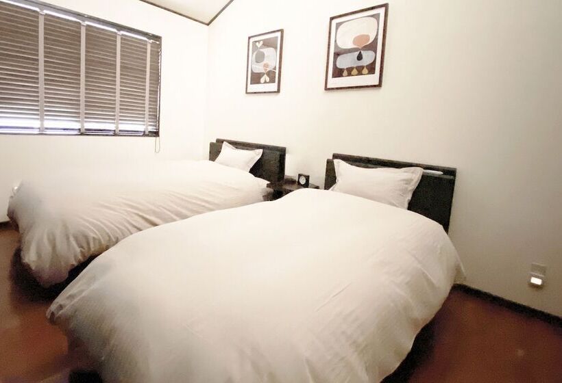 침실 1개 주택, Pontoon