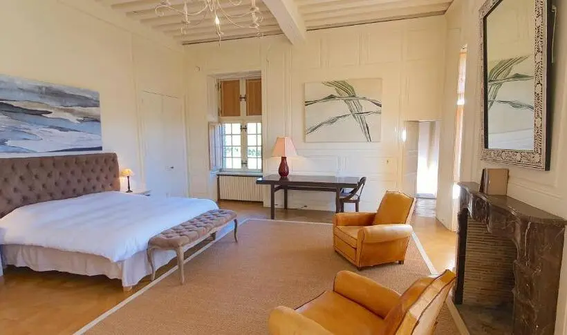 Deluxe Suite King Bed, Château De La Cour Senlisse