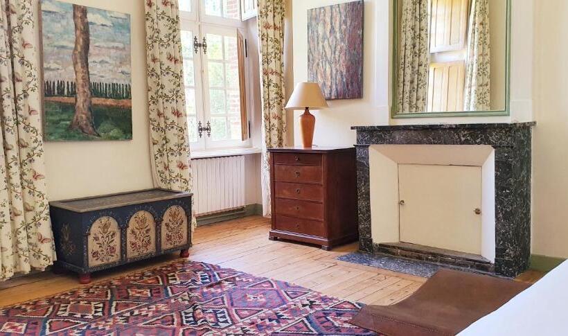 标准房带园景, Château De La Cour Senlisse